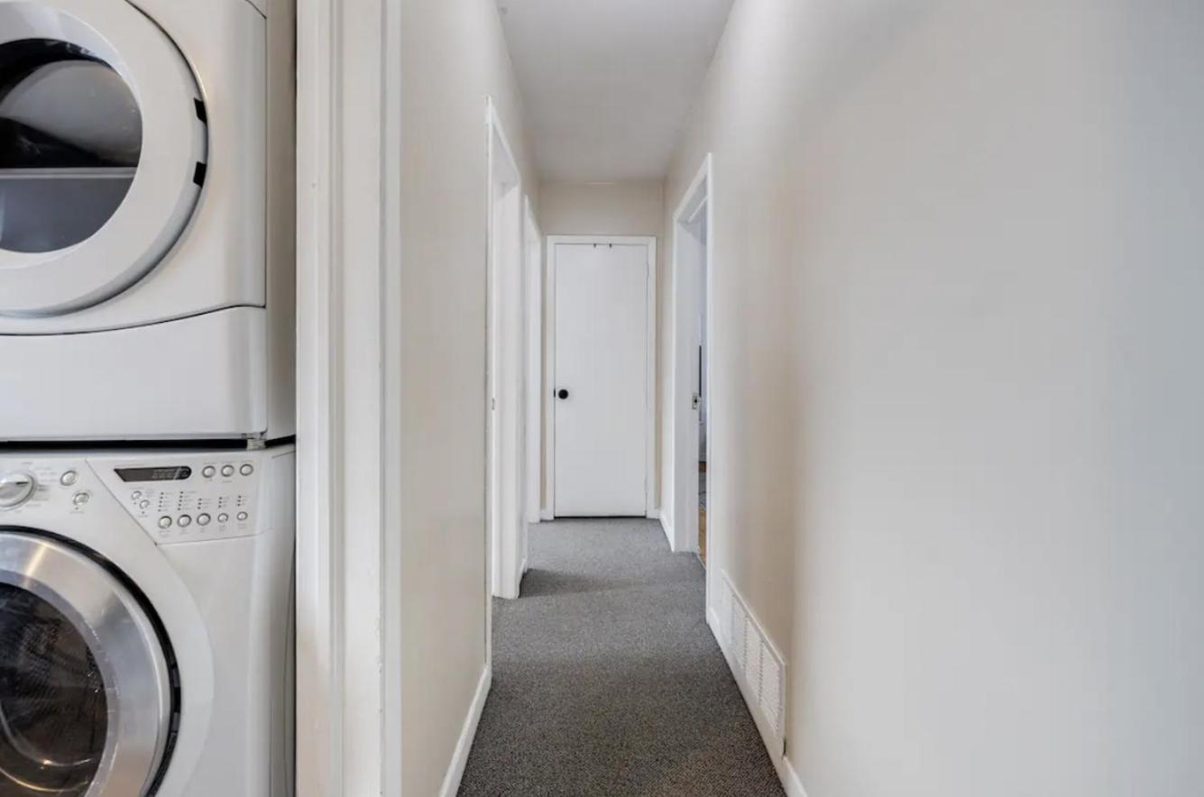 Eglinton West Guest Suite Toronto Exterior photo